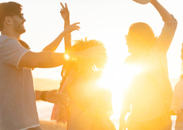 Voorbeelden van hilarische strandfeesten